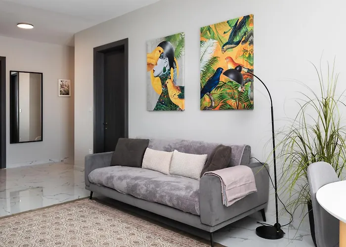 Modern 2br Cosy With Large Terrace - Close To Manoel Island & Tigne Shopping Mall アパート スリーマ