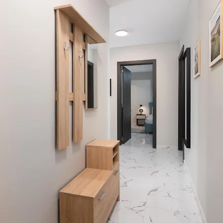 Modern 2br Cosy With Large Terrace - Close To Manoel Island & Tigne Shopping Mall