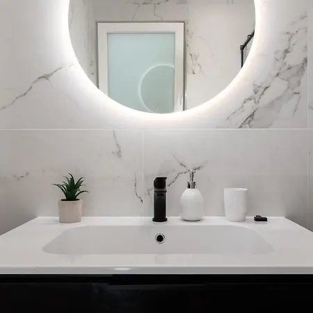 Modern 2br Cosy With Large Terrace - Close To Manoel Island & Tigne Shopping Mall * Sliema