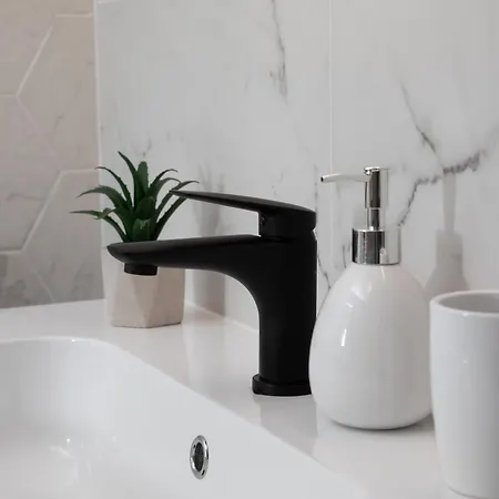 Modern 2br Cosy With Large Terrace - Close To Manoel Island & Tigne Shopping Mall Sliema