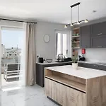 Apartament Modern 2br Cosy With Large Terrace - Close To Manoel Island & Tigne Shopping Mall
