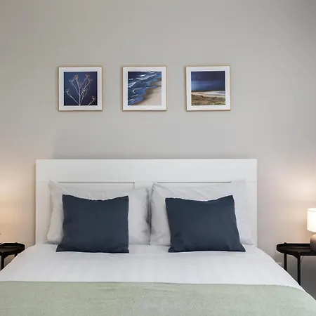 Apartament Modern 2br Cosy With Large Terrace - Close To Manoel Island & Tigne Shopping Mall