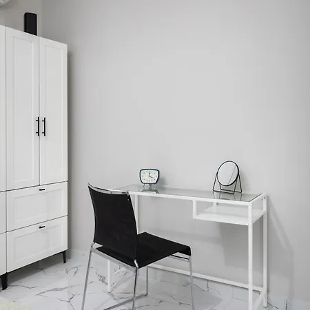 Modern 2br Cosy With Large Terrace - Close To Manoel Island & Tigne Shopping Mall アパート スリーマ